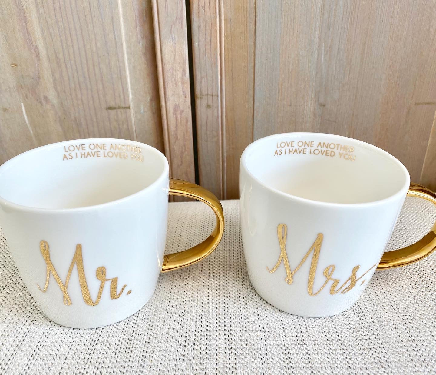 Mr & Mrs Gold Handle Mug Set